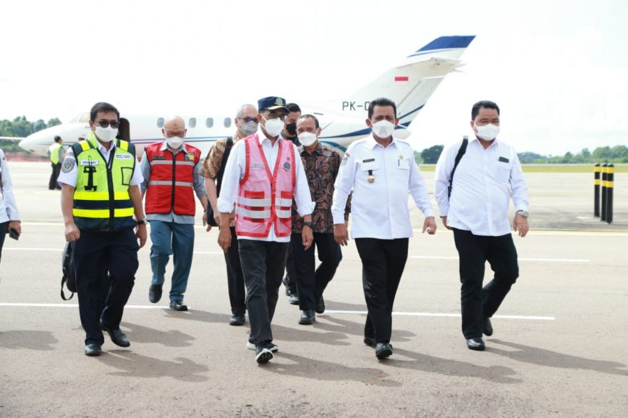 Bahas Pemulangan PMI di Batam, Gubernur Kepri Bersama Menhub Gelar Rakor