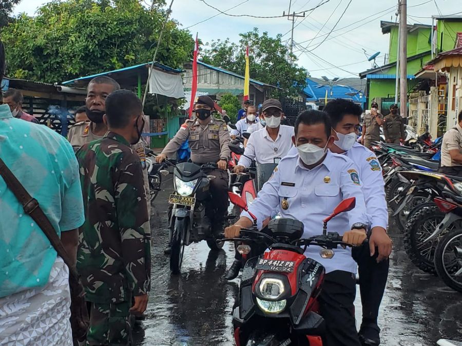 Beri Perhatian Khusus, Gubernur Ansar Akan Bangun Jalan Lingkar Pulau Di Tambelan