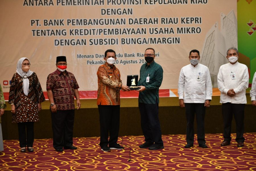 Gubernur Ansar Gandeng Bank Riau Kepri Berikan Pinjaman Lunak