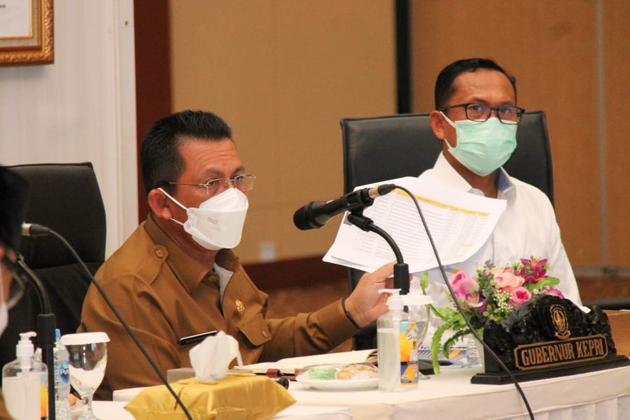 Gubernur Ansar Pimpin Rapat Evaluasi Kegiatan Pembangunan