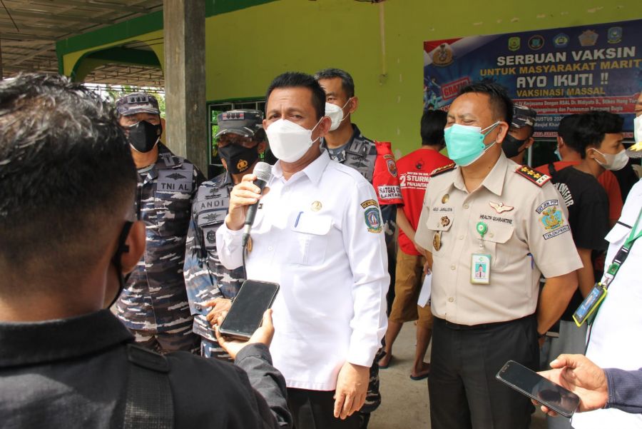 Gubernur Kepri Tinjau Vaksinasi Lantamal IV, Ansar : Inisiatif yang Luar Biasa dari Forkompinda