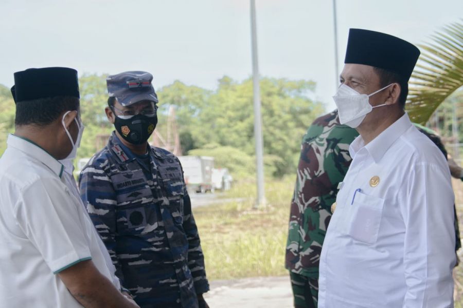 Gubernur Kepri Ansar Ahmad Sambut Kedatangan Menteri PPN/BAPPENAS