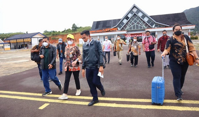 Hasil Reses Cen Sui Lan Anggota Komisi V DPR RI Hasilkan Revitalisasi 4 Bandara di Kepri