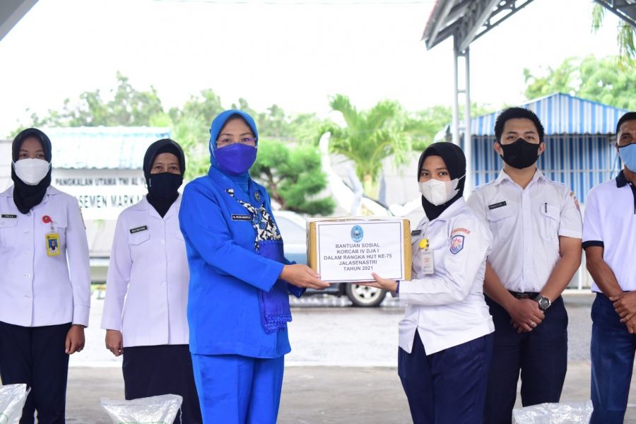 Jalasenastri Korcab IV DJA I Berbagi Sembako