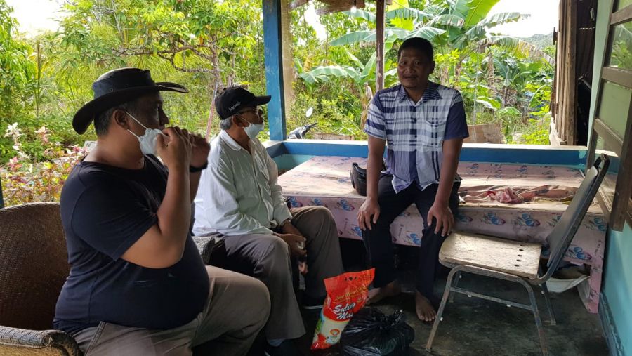 Jatuh Dari Pohon Agus Widiayanto Kini Butuh Uluran Tangan Untuk Pengobatan