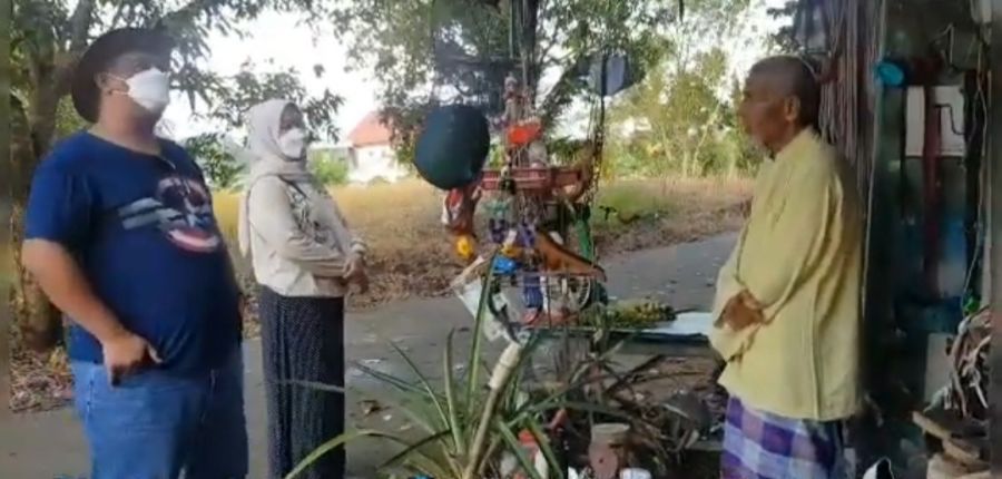 Kisah Kakek Bertahan Hidup dari Hasil Sol Sepatu Usang